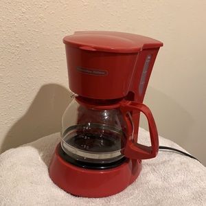 Proctor Silex coffee maker, max 4, glass pot, electrical with power on and off